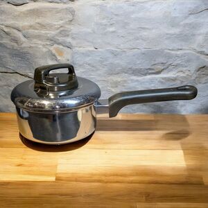 Ultrex Saucepan II With Lid 18/10 Stainless Non Stick 1 Quart Pan Vented Lid